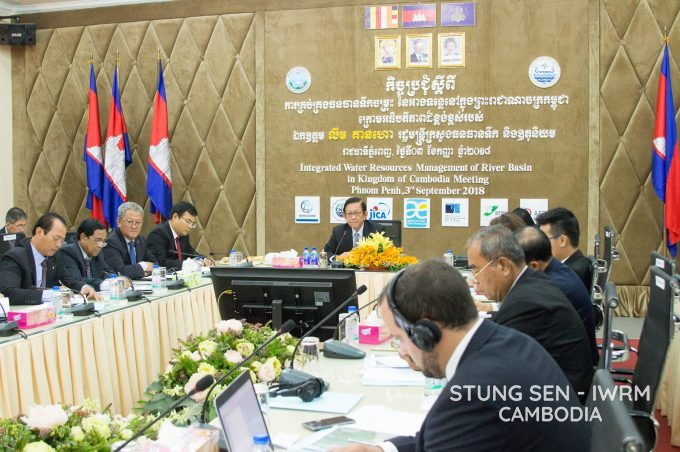 គម្រោងការគ្រប់គ្រងធនធានទឹកចម្រុះ នៃអាងស្ទឹងសែនដែលអាចចាត់ទុកជាគម្រោងគំរូរនៃការគ្រប់គ្រងអាងរងទឹកភ្លៀងមួយដ៏ធំក្នុងចំណោមស្ទឹងទាំង 11 នៅជុំវិញបឹងទន្លេសាប បានចាប់ផ្តើមធ្វើការសិក្សា តាមដាន បន្ទាប់ពីបានចុះអនុស្សារណៈយោគយល់គ្នា រវាងអាជ្ញាធរទន្លេសាប និងភ្នាក់ងារទឹក Loire-Bretagne និងភ្នាក់ងារទឹក Rhine-Meuse នៅទីក្រុង Marseille ប្រទេសបារាំង ក្រោមអធិបតីភាពដ៏ខ្ពង់ខ្ពស់របស់ ឯកឧត្តម លឹម គានហោ រដ្ឋមន្រ្តីក្រសួងធនធានទឹក និងឧតុនិយម និងជាប្រធានអាជ្ញាធរទន្លេសាប